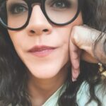 Eva Burešová Instagram - Svoboda slova ? Nemá i svoboda slova mít nějaké hranice ? Neměly by volné diskuze mít někoho kdo přeci jen hlídá obsah ? Přátelé, já jsem v šoku. Co si o tom myslíte vy ? Na mě je to už asi až moc silná káva. Ukázky z diskuze najdete ve stories. Prosím pokud se zde otevře diskuze další - buďte slušní a s úctou a respektem vyjadřujte svůj názor. Nadávky a urážky budou mazány. Já své diskuze hlídám a chci, aby se v nich každý cítil bezpečně. Děkuji za pochopení.