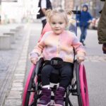 Eva Decastelo Instagram – Pro Viktorku se spinální svalovou atrofií (SMA) jsme společně udělali zázrak! ⭐️ V redakci Blesku si převzala nový elektrický vozíček. Děkujeme všem, kteří přispěli ❤️

Děkujeme patronům příběhu Evě Decastelo @decasteloeva a Kubovi Smrekovi alias @freescoot ❤️ Děkujeme @doniocz ❤️

🔗 celý příběh Viktorky najdete v biu

#vanocnizazrakblesku #viktorkasma #doniocz #bleskcz