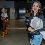 Eva Decastelo Instagram - Po roce zase na @comiccon_prague ❤️ Naprosto úžasná akce, strávila jsem tam 7 hodin a kdybych nemusela odejít, tak jsem přes noc🤌 Za fotky moc děkuji @photographer_regina_voronina #comics #comiccon #scifi #ghostbusters #fandom