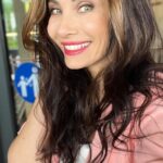 Eva Decastelo Instagram – Backstage video z dnešního fotografování vám ukáže, jak skvěle vypadá aktuální kolekce od @orsay! 

A pozor – mají i krásné letní sandálky a lodičky. A k tomu včera začaly slevy🎉🎉🎉 Udělejte si radost ❤️ 

Fotky v podání fotografky Moniky Navrátilové uvidíte již brzy v časopise Vlasta. 
MUA Pavel Bauer a lokace Stage hotels

#orsaycz #spolupráce #placenaspoluprace #orsay #orsaywoman #letoseblizi #letnikolekce #letnisandalky #letnilodicky #leto #slunce #modnidoplnky #milujememodu #móda #prozeny #promaminky