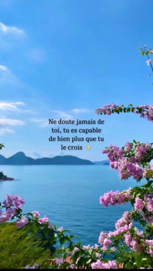 Eva Ducci Instagram - Ne doute jamais de toi même tu es capable de bien plus que tu ne le crois, sors de tes croyances limitantes et n’écoute pas les autres. Tu es dans un système qui essayera toujours de te dévaloriser et te faire croire que tu n’es rien alors que tu es un être multidimensionnel extraordinaire. 

#spirituality #energy #love
