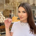 Eva Ducci Instagram - Yummy 🥞 . @apmmonaco @apmgirls_europe #apmmonaco #apmgirls #paris #parisianstyle #love #jewelry #goodvibes #positivity #sunnyday