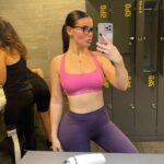 Eva Ducci Instagram – Mon passe temps favoris 💪🏼😏 #frigo