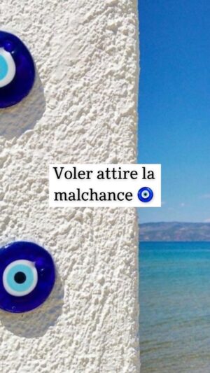 Eva Ducci Instagram - Sachez qu’en volant un objet personnel ou de l’argent a quelqu’un cela ne vous portera pas chance, bien au contraire l’objet peut être maudit selon sur qui vous tombez.
Tout ce que vous dérobez a quelqu’un tout en sachant que vous allez causer de la tristesse ne peut pas vous porter chance... 👁️

.

#oghju #mauvaisoeil #karma #spirituality #energy #evileye