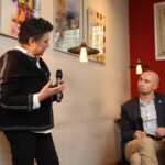 Eva Holubová Instagram - V @cafe_jericho jsme měli skvělou diskuzi s Václavem Marhoulem na téma bezpečnost, obrana a integrace v těchto oblastech v EU a východním sousedství. 💪🚀🇪🇺🇺🇦🪆 Diskutovali jsem o schopnosti společnosti se bránit, potřebě podporovat Ukrajinu v jejím boji s Ruskou federací, závislosti na Spojených státech 🇺🇸, kapacitách a možnostech posílení evropského obranného průmyslu a spolupráce v obraně 🇪🇺🤝, poválečné obnově Ukrajiny a její integrace do EU… No, jak sami vidíte, bylo to mnoho podnětných témat. Na debatě se mezi hosty sešla skupina odborníků na obranu, komunikaci, “pracovníků v kultuře” 👏, lidí, kteří se aktivně zapojují do pomoci Ukrajině 👍, zástupců veřejné správy, psychiatrů, to vše napříč generacemi. Výzev, které jsme pojmenovali, je mnoho! Ale závěr je jasný: téma bezpečnosti, obrany a integrace (v rámci spolupráce v EU a spolupráce s partnery z východního sousedství) je v české společnosti důležité, rezonuje a bude jasnou prioritou pro další Evropský parlament. Já jsem rád, že mohu toto téma nést jako kandidát do Evropského parlamentu a že mám oporu mezi tolika lidmi, kteří se o to zajímají a mají k tomu co říct! 🇪🇺✌️ Brzy umístíme na Instagram záznam z debaty, takže jestli jste chtěli přijít, ale nevyšlo vám to, můžete si ho pustit zpětně! 👍