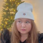 Eva Kramerová Instagram - Vy idete niečo kupovať mužom na tieto sviatky ? 😀 Lebo ja mám takéto riešenie … Ja zatiaľ darčeky kupujem len ženám😏🩷✌🏼 všetko som vybavila na @zalando … moje vianočné inspo video 🌟🩷🎄 Dajte vedieť ako vy 😀 cmuk #unwrapyourstory#zalandosk#holidaygiftguide #giftideas#giftinspo#zalando#