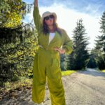 Eva Kramerová Instagram - Ajooj jeseň🍁🦌 ✨ toto je moj lesnícky look a som obsessed 🌳😀🍁😮‍💨🩷✨ #loveit#forestlook#ootd#green Inak túto kombinézu som kúpila minuly rok v oysho a klobúčik som nechtiac kúpila včera v tesku keď som išla kúpiť vajíčka 😀😀😀