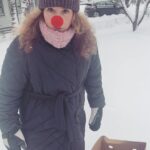 Eva Röse Instagram - Luckans Lakejer ger er ännu ett test av snabbast väg mot framtiden när samtiden suger som en nyfödd kalv. NollkonTrolltider Lucka 4. Genus från Nazaret i Box. #knyckisånässla#julkalender#jul#religion#framtid#box#fastandfurious#påve#snö#speed#genus#future#samtid#julefrid#skärpning#såattsäga @vannarosenberg