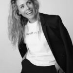 Eva Röse Instagram - Vintern rasar och vi med den. Sträck ut er. Nå längre. Du är inte ensam om att tveka när knoppar brister.
