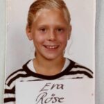 Eva Röse Instagram - ⏳ Varje dag vi får leva är värd att fira. Punkt. Oändligt tacksam och rörd över den kärlek ni sprider. Som ett tomtebloss är livet. Lämna mjuka avtryck om du kan. 💝🎂🐾 ( svipe for memorylane.)