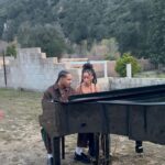 Eva Ruiz Instagram - Para lxs que aman fuerte pero no fue para siempre. Impossible love. Quedan 2 diasss🌹🌹@arinraycamp Presave en mi bio 💔