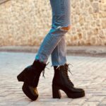 Evagelia Siriopoulou Instagram - Βόλτα, ήλιος και ωραία διάθεση…💕 @xtishoesgr @onlineshoes.gr #evageliasiriopoulou #happy #actresslife #fashionshoes