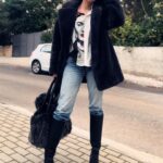 Evagelia Siriopoulou Instagram - Αγάπα κάποιον που θα σε κοιτάει σαν να είσαι κάτι μαγικό. Φρίντα… #fridakahlo #🎈 @tsakirismallas @tousjewelry @2xmofficial @stefania_dros