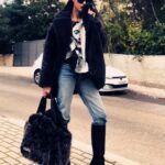 Evagelia Siriopoulou Instagram - Αγάπα κάποιον που θα σε κοιτάει σαν να είσαι κάτι μαγικό. Φρίντα… #fridakahlo #🎈 @tsakirismallas @tousjewelry @2xmofficial @stefania_dros