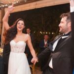 Evagelia Siriopoulou Instagram - Σας ευχαριστούμε όλους μέσα από την καρδιά μας… ένα ονειρεμένο πάρτυ… γεμάτο αγαπημένους ανθρώπους!!! Και την ανθοδέσμη η φιλεναδα μου @elli__sk 🍾🥂🎷🎤🎸🎈💥 @pyrgosmelissourgou @minamelissourgou @48ores @olon_odoskassandras @freshpatisserie @picme.gr_photography @narkissos_wedding_and_more @photoboothme_ @loudandcleargr @harrissax @luckyy_partyy @twenty2twins @grand_fireworks @theletterco_gr