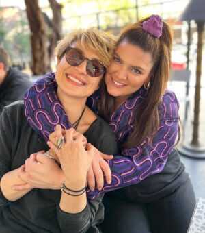 Evdokia Roumelioti Instagram - Με την δημιουργό του instagram μου για καφέ ❤️☕️ @danai_barka