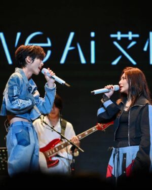 Eve Ai Instagram - 也是會有一些漂亮的時候。
杭州－成都－深圳－廣州

#不想忘記的名字們