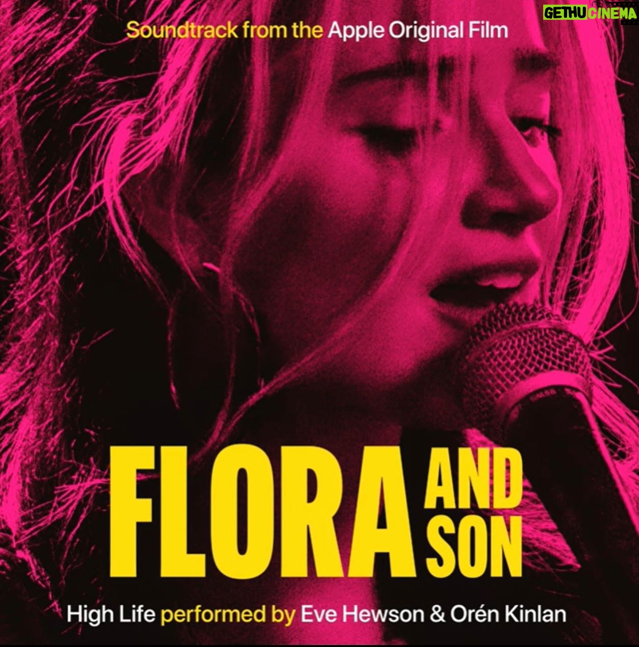 Eve Hewson Instagram - My accidental rockstar era has arrived. ❣️ I’m not sure how or why this happened. But I’m so glad it did. We spent last summer in Dublin writing and jamming and talking and smoking and somehow we came up with this >> You can stream our movie FLORA AND SON and listen to our soundtrack on @appletv @applemusic (My personal favourite is Dublin07 performed by me and the GREAT @orenkinlan ) Thank you John Carney and @garyclarkmusic for inviting me in on the fun. 💚🤍🧡 #floraandson