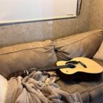 Eve Hewson Instagram - My accidental rockstar era has arrived. ❣️ I’m not sure how or why this happened. But I’m so glad it did. We spent last summer in Dublin writing and jamming and talking and smoking and somehow we came up with this >> You can stream our movie FLORA AND SON and listen to our soundtrack on @appletv @applemusic (My personal favourite is Dublin07 performed by me and the GREAT @orenkinlan ) Thank you John Carney and @garyclarkmusic for inviting me in on the fun. 💚🤍🧡 #floraandson