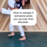 Eve Torres Instagram - FREE women’s self-defense seminar on July 25th!! Visit the link in bio to join us for a free @womenempoweredgjj seminar near you. Important: Do not try this technique until you’ve participated in or watched our comprehensive lesson on this choke application for all the “what-ifs” and safety tips. For more self-defense tools and principles, follow @womenempoweredgjj.