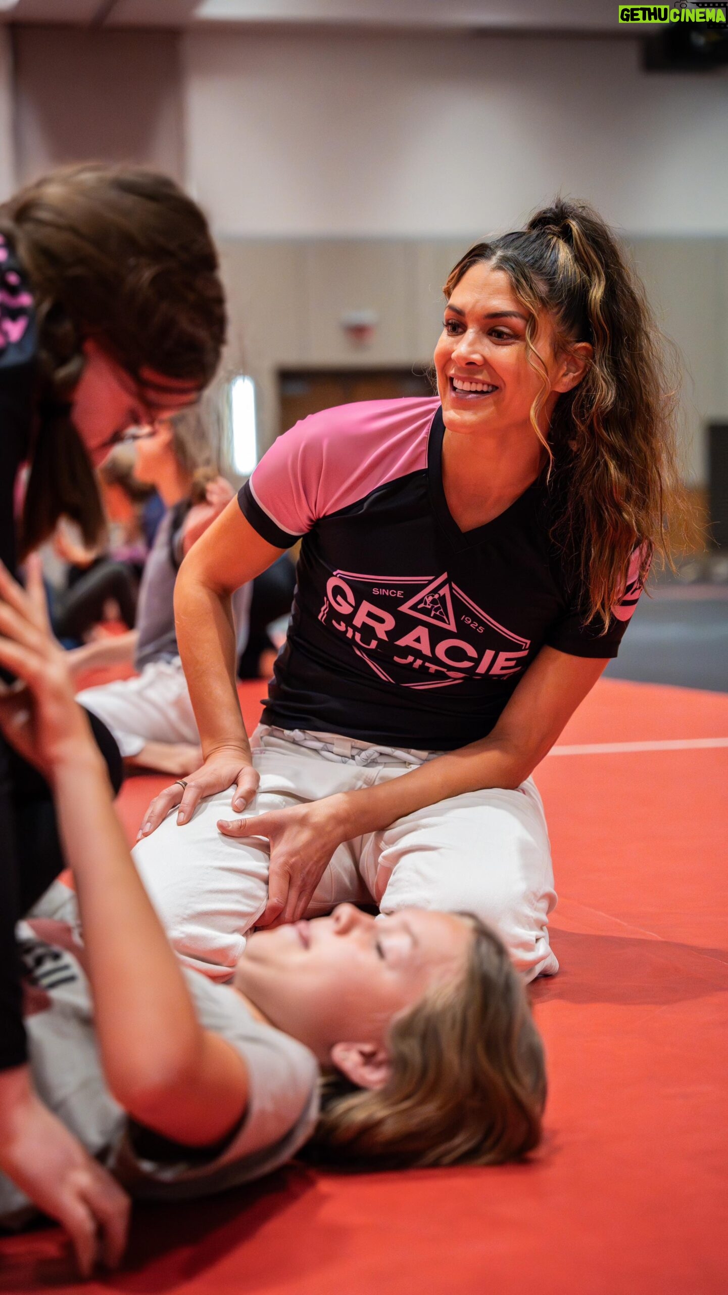 Eve Torres Instagram - What gets you through 12 hrs of travel and 9 hours of teaching @womenempoweredgjj in 2 days? The energy of the amazing women who showed up for themselves and each other to learn self-defense!! (This @mixhers collab with @demitebow sure helped too!)