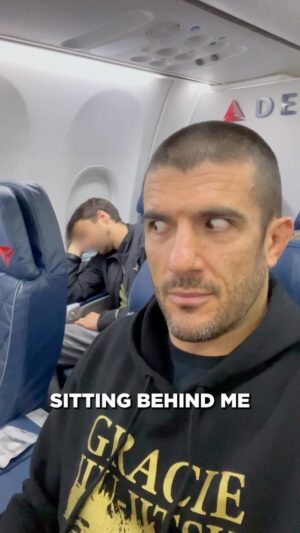 Eve Torres Instagram - If anyone knows the guy sitting behind us, please tell him we got a @SleeperHoldPillow with his name on it. This was on a recent flight to Utah, and he was suffering from severe bobblehead. 🙏🏼

Black Friday is LIVE at SleeperHold.com with up to 50% off store wide. For under $50 this is the #1 of the holiday season!