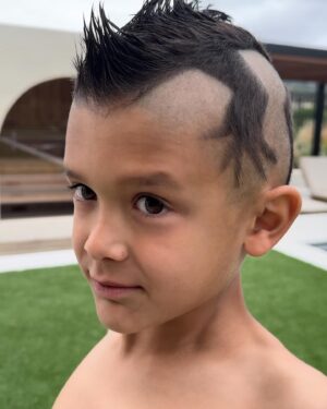 Eve Torres Instagram - Our son asked for a “lizard haircut.” Here’s where we landed. 😆
