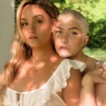 Evelina Instagram - Onnellinen feat. Nelli Matula ulkona ensi perjantaina 30.6. ☁️✨ mulle kantautu viesti keväällä että ihana Olavi Uusivirta toivoo just mun tekevän version hänen On niin helppoo olla onnellinen -biisistään ja mä suostuin samalla sekunnilla, tietty, huh, ja pian te kuulette mun biisin Onnellinen feat. upee Nelli Matula 🫶🏼