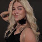 Evelina Instagram - pehmee -kiertuetta on enää muutama keikka jäljellä tänä vuonna 🥹 on ollu ihanii iltoi teiän kaa!! nähään pian ähtäri, kemi & kalajoki 🫶🏼