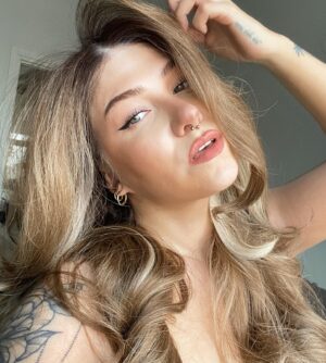 Evelina Instagram - hassu kuvateksti