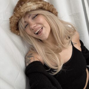 Evelina Instagram - moii 🤎