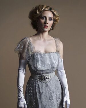 Evelyne Brochu Instagram - 12/12 sur @canalplus