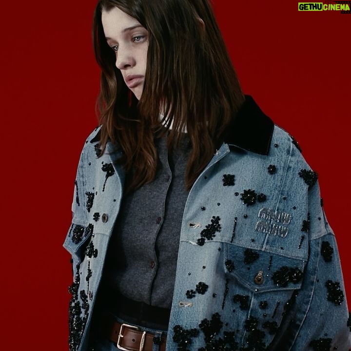 Ever Anderson Instagram - “First seen on the Miu Miu runway for the Spring/ Summer 2022 season in gold, these flower embroideries are now re-imagined in black.” 💙🖤♥️ Featuring @EverAnderson. Photographed by @Jet.Swan. Creative direction @EdwardQuarmby. Styled by @LottaVolkova. Booking @chrissbrenner #miumiuupcycled #everanderson #ad