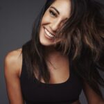 Evgenia Samara Instagram - [106/366•2024]* ___________________ Κουνήματα και χαριεντίσματα Και μαλλιά και δόντια . #spastothasouparoallo