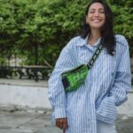 Evgenia Samara Instagram - [95-366•2024]* __________________ Φασαίοι τουρίστες στην πόλη μας… 👩🏻‍🤝‍👨🏼 #robotfriends