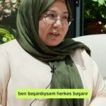 Evrim Akın Instagram - Herkese merhaba. Pijama Sohbetleri’nin bu bölümünde sevgili Ayşe Şen Şimşek konuğum oldu. 🫶🏻 Saat 19:00’da yayında 🎬 @sofyaninarkabahcesi