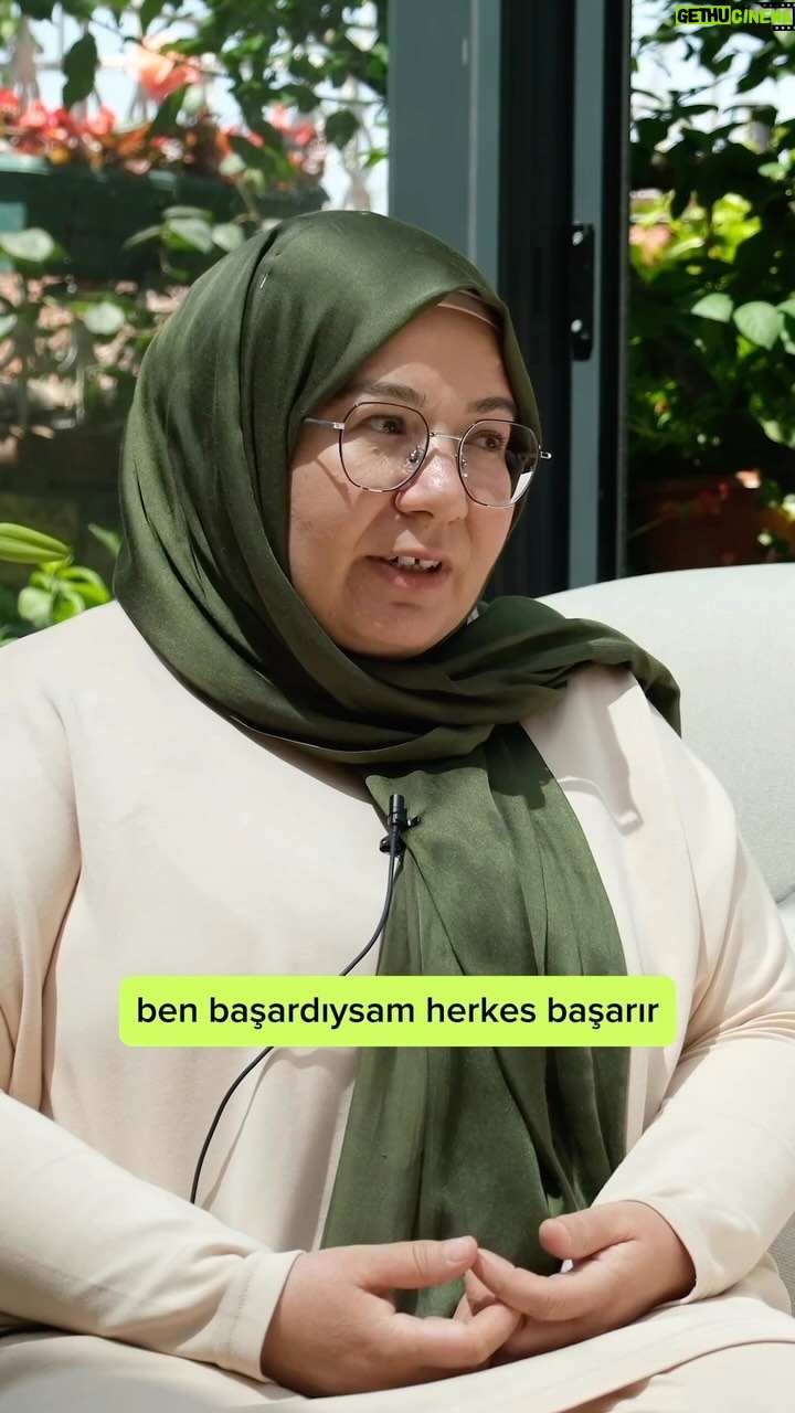 Evrim Akın Instagram - Herkese merhaba. Pijama Sohbetleri’nin bu bölümünde sevgili Ayşe Şen Şimşek konuğum oldu. 🫶🏻 Saat 19:00’da yayında 🎬 @sofyaninarkabahcesi