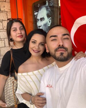 Evrim Akın Instagram - 30 Ağustos Zafer Bayramımız Kutlu Olsun 🇹🇷 🇹🇷