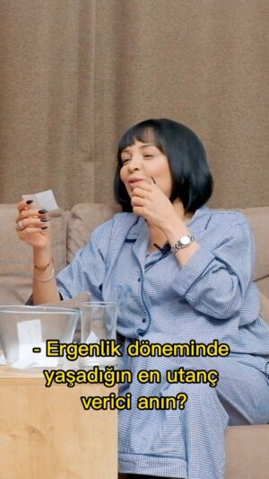 Evrim Akın Instagram - Bu hafta Sinem Yıldız konuğumdu! 🤩
Bu haftaki muhabbetimize hızlı cevap beklediğimiz soru fanusumuz da dahil oldu. 😏 Bakalım Sinem’le neler konuştuk? Video YouTube kanalımda, link profilde 🤍🙋🏻‍♀️