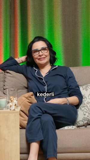 Evrim Akın Instagram - Tahminleri alalım :)