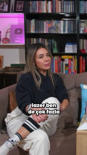 Evrim Akın Instagram - OP. DR. BUSE ÇAPKINOĞLU KONUĞUM OLDU! 🦋
Tamamı YouTube kanalımda Sizin Düşünceleriniz Neler Yorumlarda Buluşalım 😊 🎊 @buse_capkinoglu 
@yuzbindijital