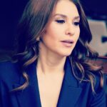 Evrim Alasya Instagram - Hikayede kalmasın dediler🫶 #kızılcıkşerbeti #kıvılcım photo @yasinirmakbackstage 🙏🏻