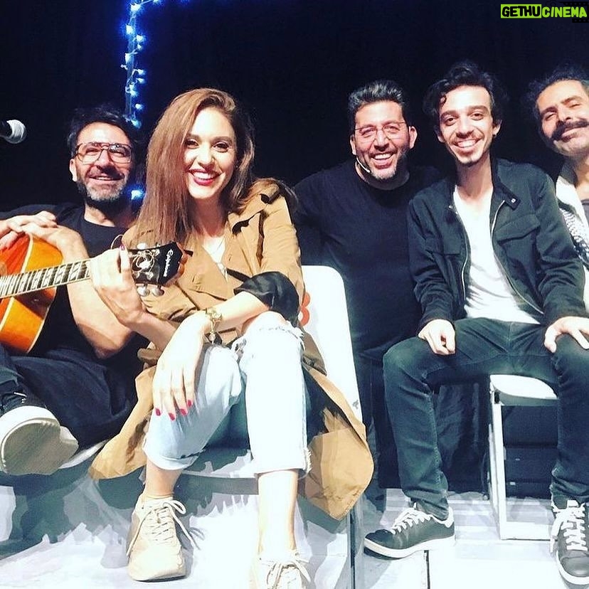 Evrim Alasya Instagram - #ikibekar ARALIK 3-Aralık 20:00 Ataşehir 7-Aralık 20:00 Ataşehir 14-Aralık 20:00 Ataşehir 18-Aralık 19:00 Ataşehir