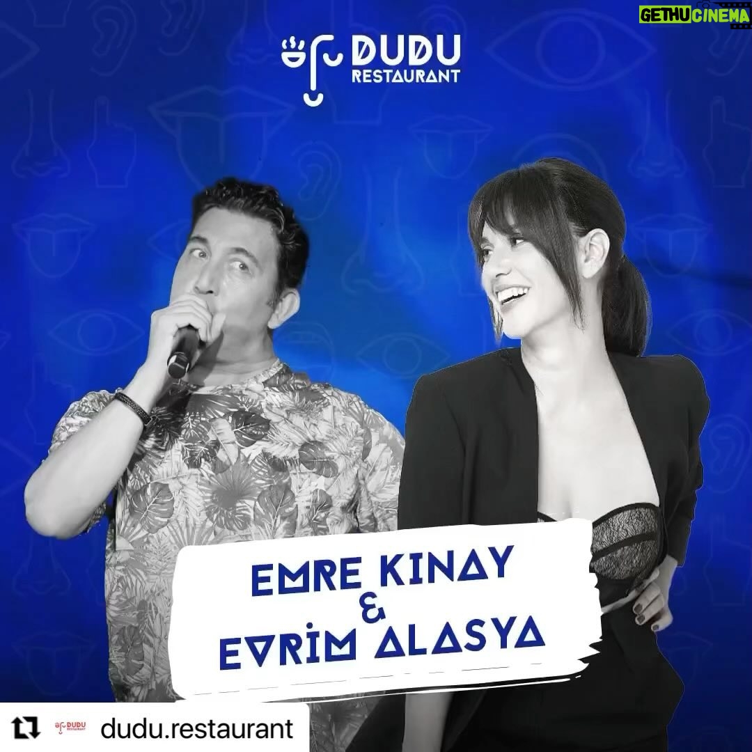 Evrim Alasya Instagram - 22-Ocakta @emrekinay ile Duru Ataşehir’de #ikibekar oynuyoruz 28-Ocakta @dudu.restaurant’ta konser veriyoruz biz bunu hep yapıyoruz🤩🤩