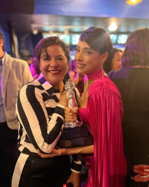 Fátima Molina Instagram - Diosas de plata 2024 @pecime_ac ✨ Felicidades @mlarque nuestra pelí @alla_lapeli ganó en la categoría Ópera Prima 🙌🏽💜. Felicidades a todxs 💜  Vestido: @benitosantosoficial
Aretes: @iconique.jewels 
Zapatos: @griselda_sanchezj
Makeup & Hair: @arendy.rubio 
Styling: @sarahireza  PR: @ospina.luz  Agencia: @mmagency_  @soymelmendoza