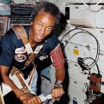 Fabienne Colas Instagram - Ce mercredi on va vivre un grand moment de cinéma! Film d'Ouverture : THE SPACE RACE ouvre le 19e Montreal Black Film Festival ce mercredi 27 septembre 2023. 19h au Cinéma Impérial. (avec sous-titre français) THE SPACE RACE dévoile les histoires méconnues des premiers pilotes, ingénieurs et scientifiques noirs à devenir astronautes. Simultanément défendus et exploités comme des pions politiques, certains sont allés dans l’espace, tandis que d’autres ont été effacés de l’histoire. Pour la première fois, THE SPACE RACE replace leurs expériences vécues dans le récit de l’exploration spatiale et dévoile ce que cela signifie pour la prochaine génération d’astronautes noirs. Le film met également en vedette le colonel Guion S. Bluford qui est entré dans l’histoire en tant que premier astronaute noir dans l’espace en tant que spécialiste de mission en 1983. Vite, voyez la bande-annonce et réservez vos billets ici: www.MontrealBlackFilm.com __ 19e Festival Intl du Film Black de Montréal Présenté par Desjardins - Créé par la Fondation Fabienne Colas Foundation 27 septembre au 1er octobre 2023 www.MontrealBlackFilm.com #MIBFF23 #fifbm23 *** Don't miss this spectacular film and historic moment! #OpeningFilm: THE SPACE RACE (la course vers l'espace) opens the 19th Montreal Intl Black Film Festival This Wednesday, Sept. 27, 2023. 7PM Imperial Theatre. (avec sous-titre français). The film also features Col. Guion S. Bluford who made history as the first Black astronaut in space as a mission specialist in 1983. THE SPACE RACE uncovers the little-known stories of the first black pilots, engineers and scientists to become astronauts. Simultaneously championed and exploited as political pawns, some made it to space, while others were erased from history. For the first time, THE SPACE RACE puts their lived experiences back into the space exploration narrative and uncovers what it means for the next generation of black astronauts. Hurry, See trailer and grab you tix: MontrealBlackFilm.com #MIBFF23
