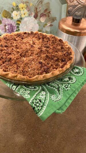 Faith Ford Instagram - First pie of fall y’all! 🍂🥧🍂 #lifeisgood
