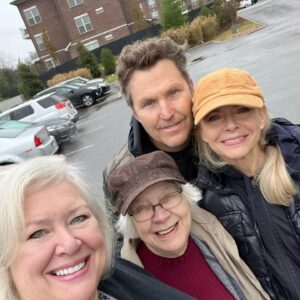 Faith Ford Instagram - We finally made it to see my sister @devonoday in Nashville! It’s been a long time comin’ but oh so worth the wait!We got to soak up some great country music talent at the show Devon hosts, @backstagenashville 🙌🏼💯 We met up with friends from Louisiana too!🐊 @meggiecollier We even had a mini family reunion with my husband @campionmurphy brother-in-law @themikebinder Swipe ⬅️for more 📸 We ♥️U #Nashville Such a great way to spend our favorite holiday! #thanksmas 🍁♥️🎄♥️🍁