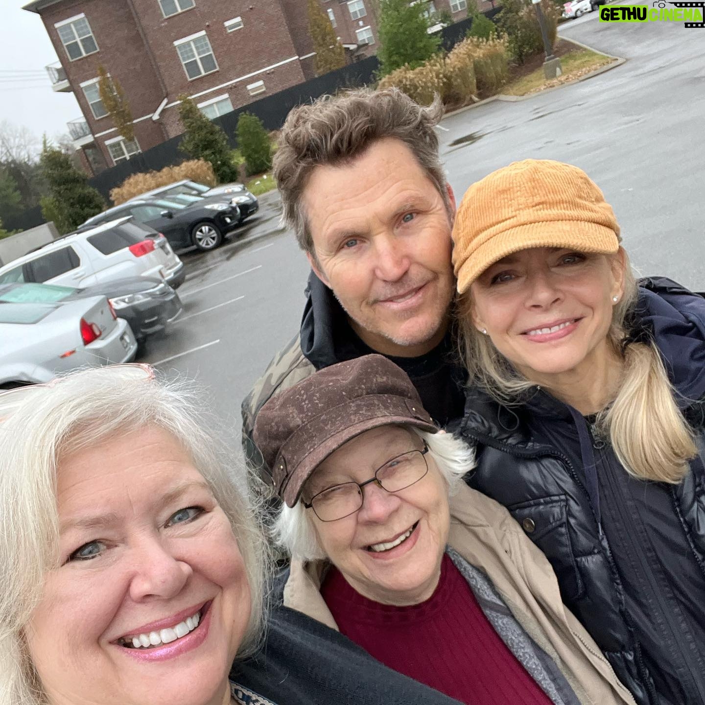 Faith Ford - 2.1K Likes - We finally made it to see my sister @devonoday in Nashville! It’s been a long time comin’ but oh so worth the wait!We got to soak up some great country music talent at the show Devon hosts, @backstagenashville 🙌🏼💯 We met up with friends from Louisiana too!🐊 @meggiecollier We even had a mini family reunion with my husband @campionmurphy brother-in-law @themikebinder Swipe ⬅️for more 📸 We ♥️U #Nashville Such a great way to spend our favorite holiday! #thanksmas 🍁♥️🎄♥️🍁