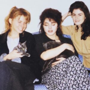 Faith Ford Instagram - Happy Birthday to my treasured friend @officialjaneleeves 🎉♥️🎉🎉🎉 From our humble beginnings in L.A. during the mid 80’s as roomies, through lots of laughter & occasional tears, auditioning, going to class, success in our careers, to marriage and love of family... we have shared so many precious memories together and for that, I am truly grateful. Love you Jane! 😘 Have a wonderful day! ✨💫✨ Swipe ⬅️